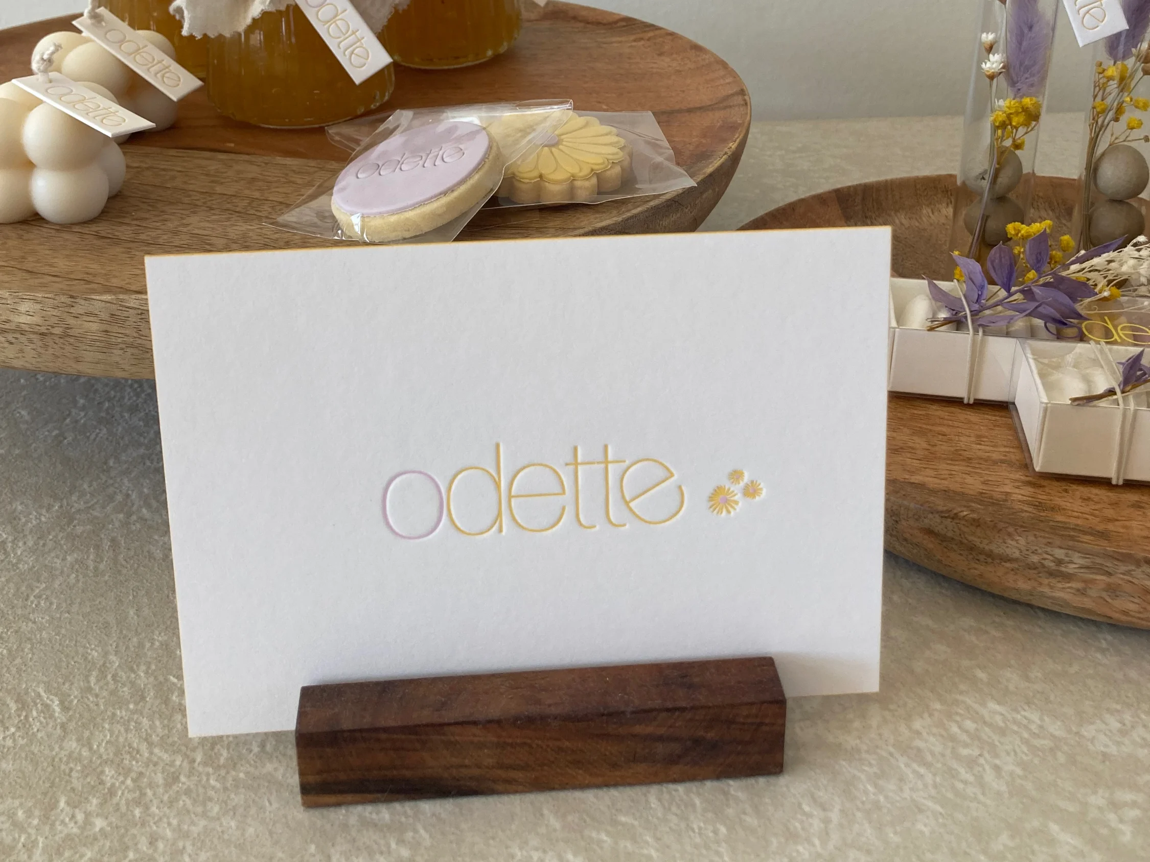 Odette, Geboorteconcept